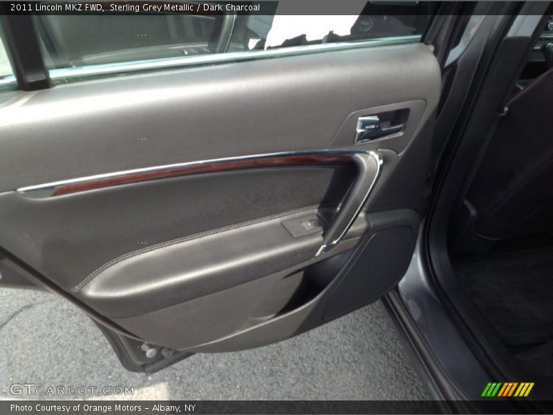 Sterling Grey Metallic / Dark Charcoal 2011 Lincoln MKZ FWD