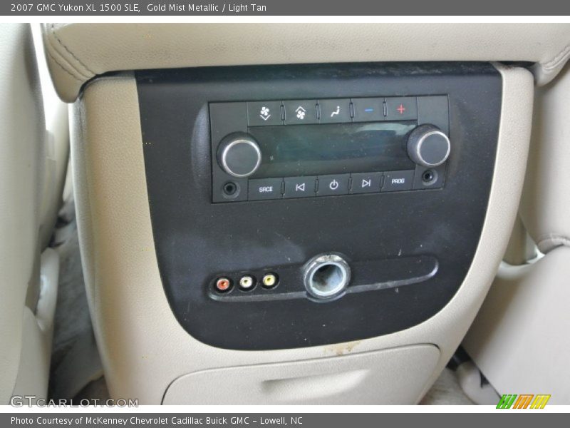 Gold Mist Metallic / Light Tan 2007 GMC Yukon XL 1500 SLE