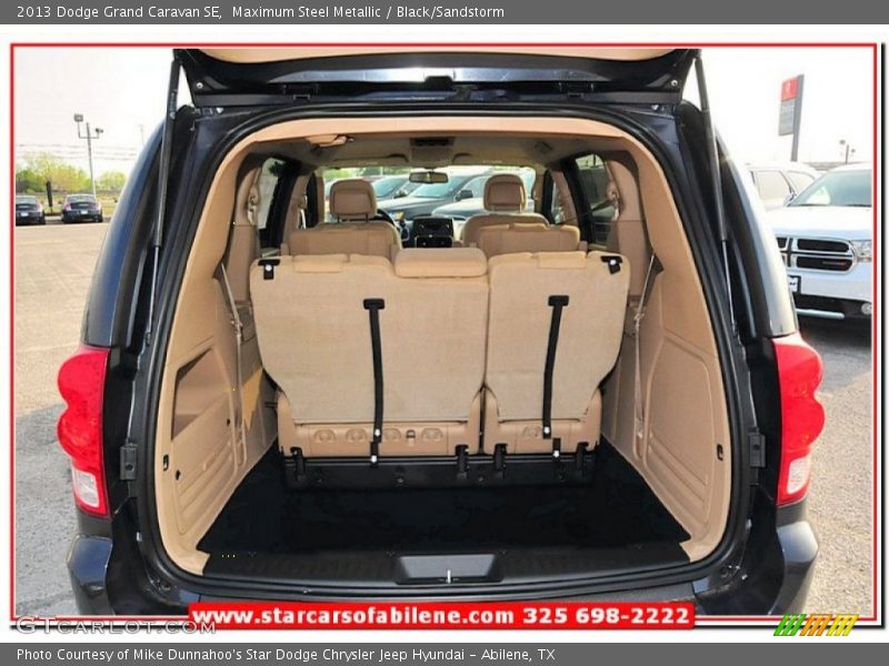Maximum Steel Metallic / Black/Sandstorm 2013 Dodge Grand Caravan SE