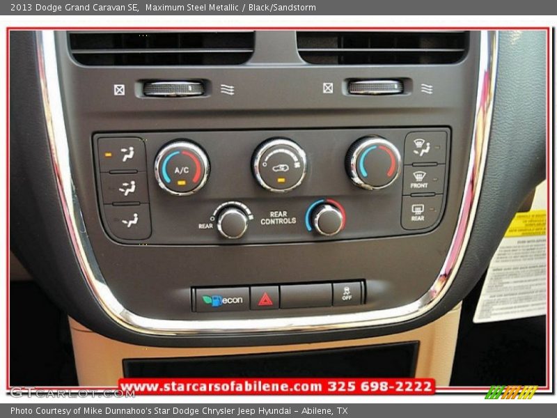 Maximum Steel Metallic / Black/Sandstorm 2013 Dodge Grand Caravan SE