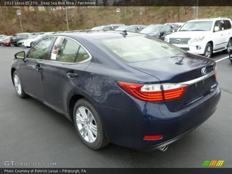 Deep Sea Blue Mica / Parchment 2013 Lexus ES 350
