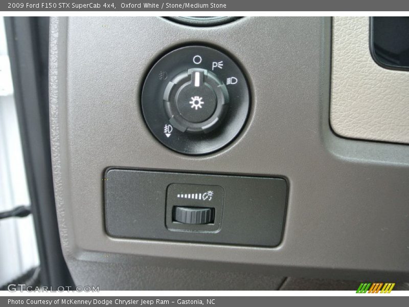 Oxford White / Stone/Medium Stone 2009 Ford F150 STX SuperCab 4x4