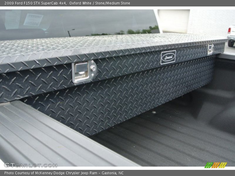 Oxford White / Stone/Medium Stone 2009 Ford F150 STX SuperCab 4x4