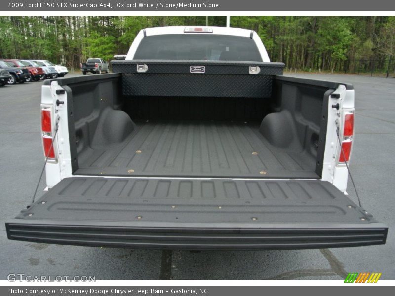 Oxford White / Stone/Medium Stone 2009 Ford F150 STX SuperCab 4x4