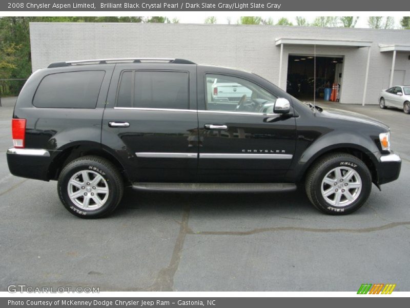 Brilliant Black Crystal Pearl / Dark Slate Gray/Light Slate Gray 2008 Chrysler Aspen Limited