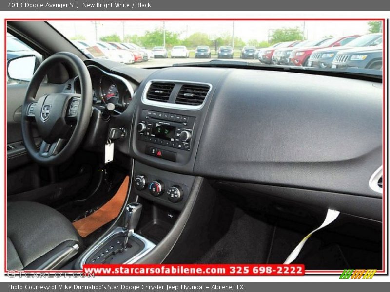 New Bright White / Black 2013 Dodge Avenger SE