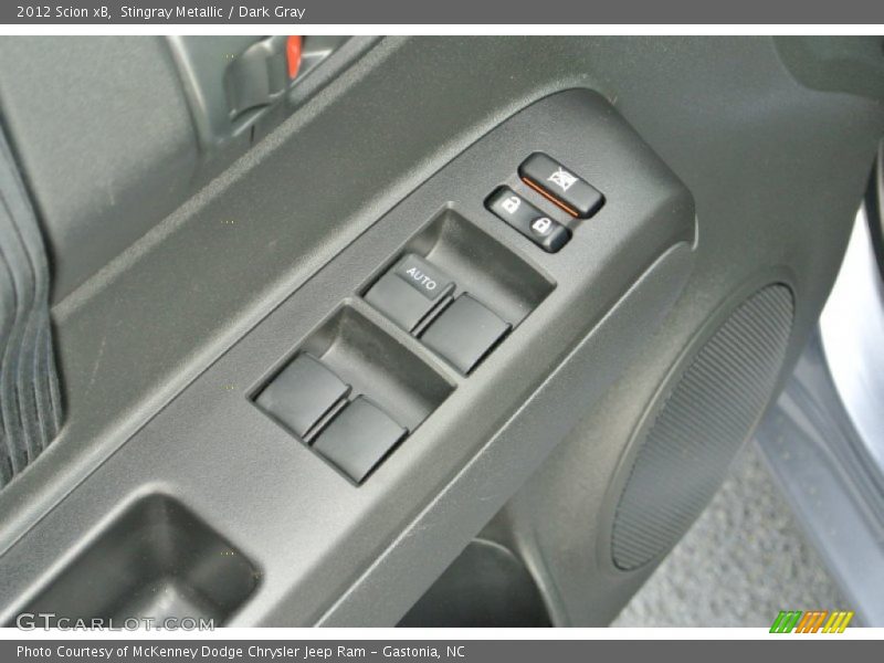 Stingray Metallic / Dark Gray 2012 Scion xB