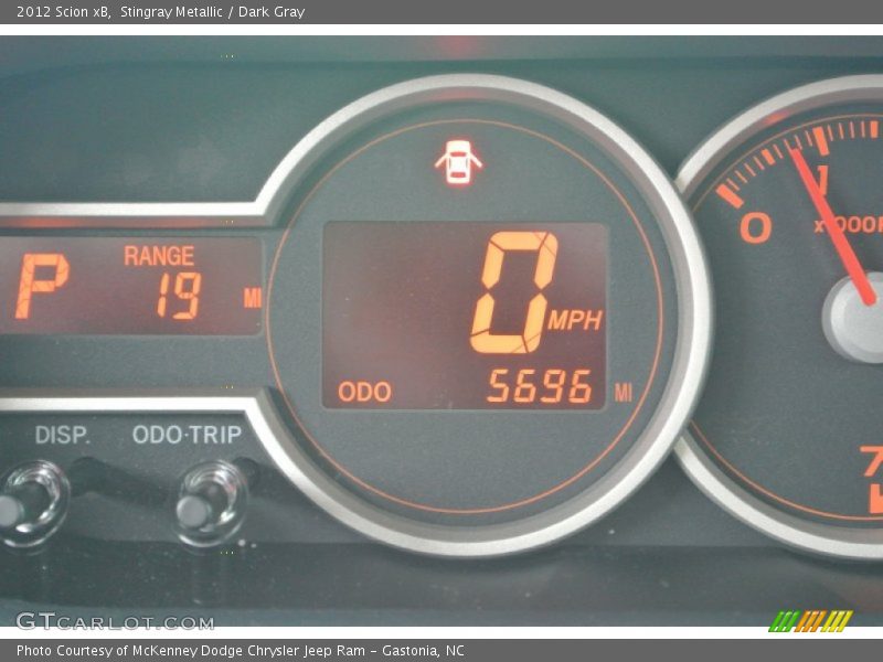 Stingray Metallic / Dark Gray 2012 Scion xB