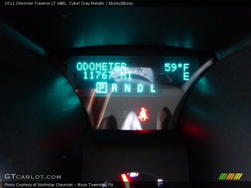 Cyber Gray Metallic / Ebony/Ebony 2011 Chevrolet Traverse LT AWD