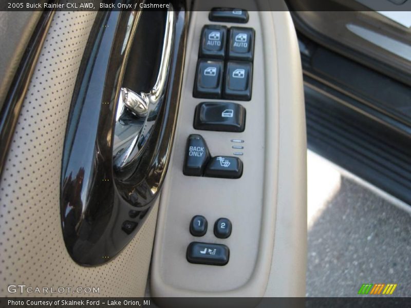 Black Onyx / Cashmere 2005 Buick Rainier CXL AWD