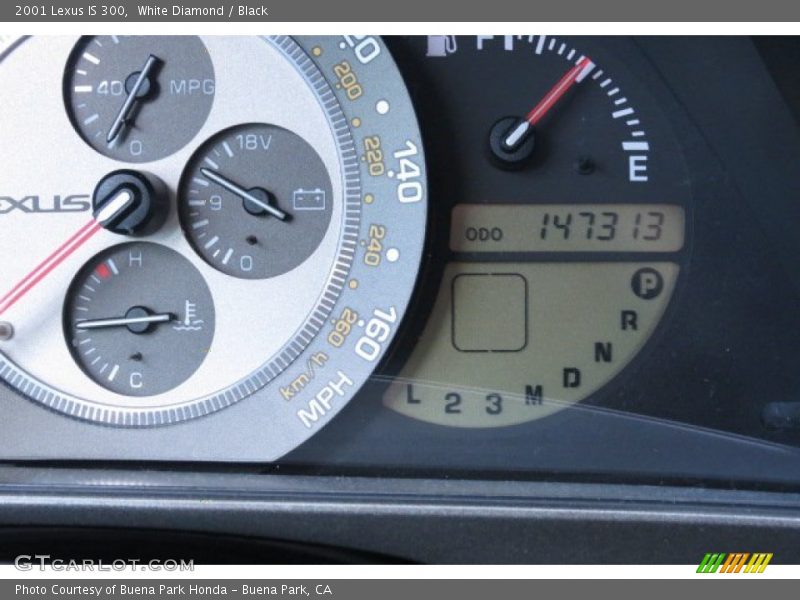 White Diamond / Black 2001 Lexus IS 300