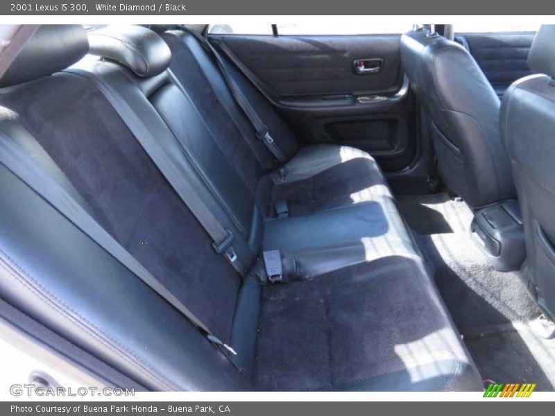 White Diamond / Black 2001 Lexus IS 300