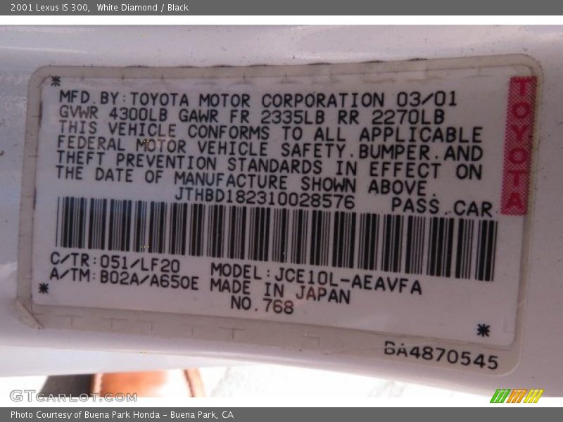 White Diamond / Black 2001 Lexus IS 300