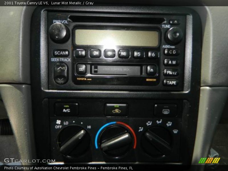 Lunar Mist Metallic / Gray 2001 Toyota Camry LE V6