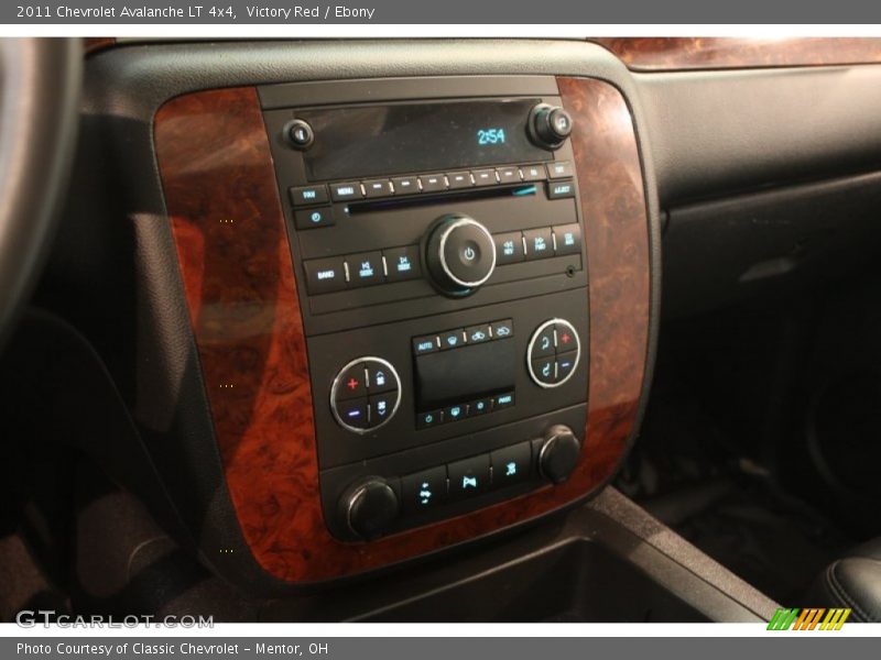 Controls of 2011 Avalanche LT 4x4