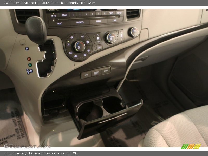 South Pacific Blue Pearl / Light Gray 2011 Toyota Sienna LE