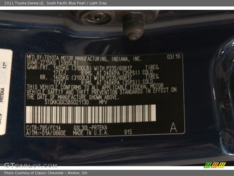 South Pacific Blue Pearl / Light Gray 2011 Toyota Sienna LE