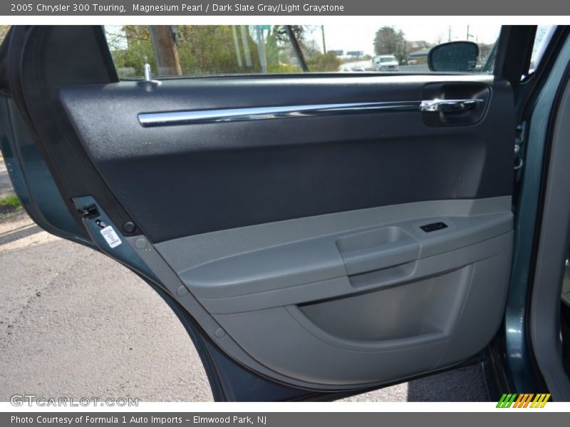Magnesium Pearl / Dark Slate Gray/Light Graystone 2005 Chrysler 300 Touring