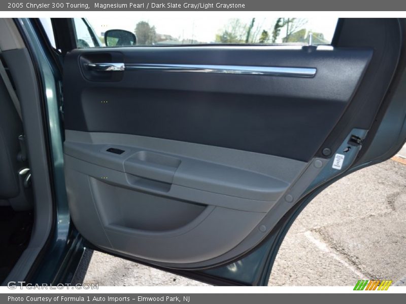 Magnesium Pearl / Dark Slate Gray/Light Graystone 2005 Chrysler 300 Touring