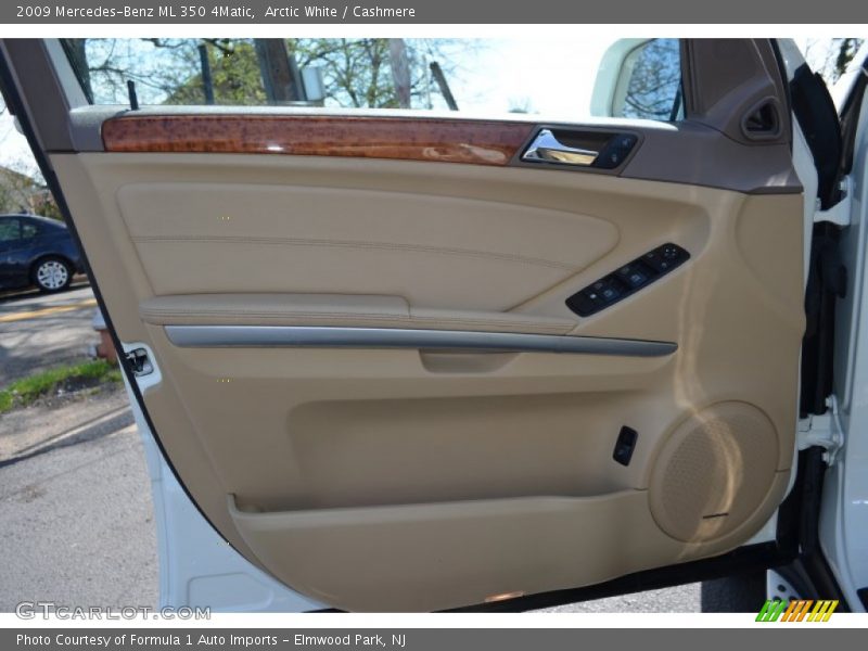Arctic White / Cashmere 2009 Mercedes-Benz ML 350 4Matic