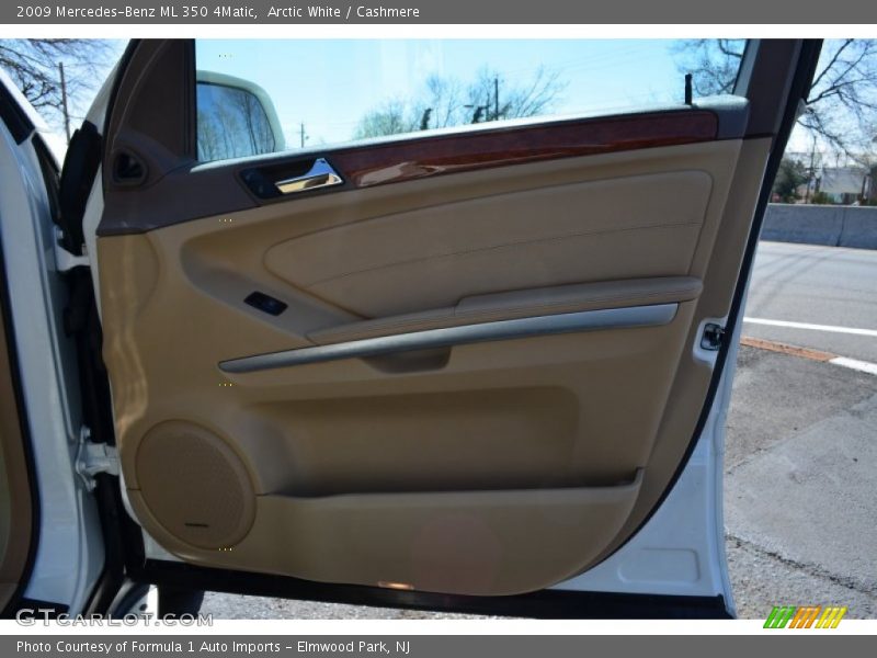 Arctic White / Cashmere 2009 Mercedes-Benz ML 350 4Matic