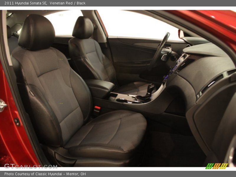 Venetian Red / Black 2011 Hyundai Sonata SE
