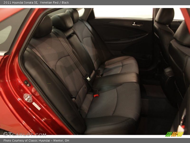 Venetian Red / Black 2011 Hyundai Sonata SE