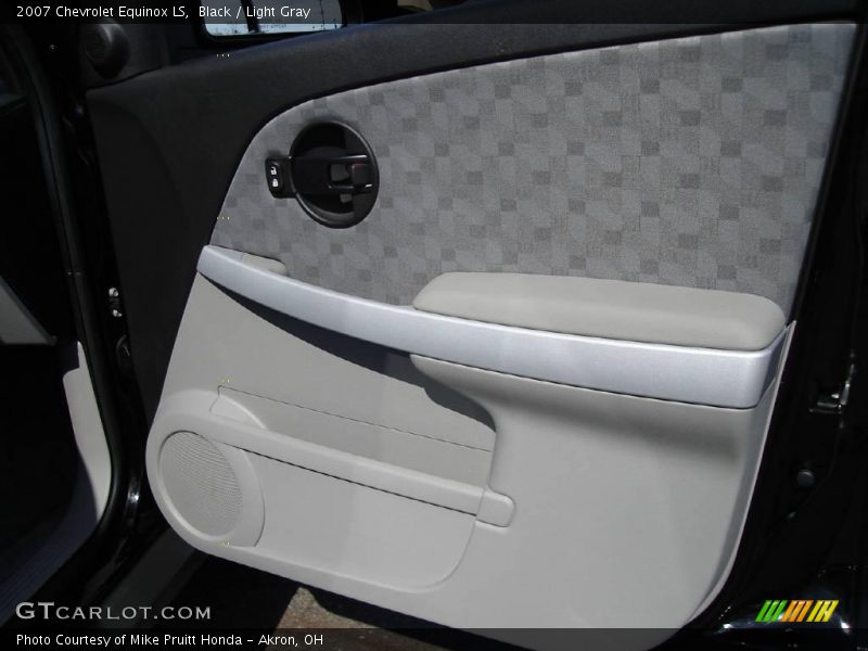 Black / Light Gray 2007 Chevrolet Equinox LS
