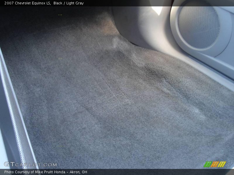 Black / Light Gray 2007 Chevrolet Equinox LS