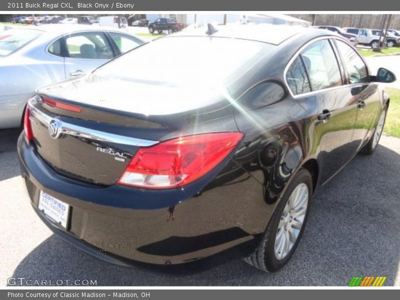 Black Onyx / Ebony 2011 Buick Regal CXL