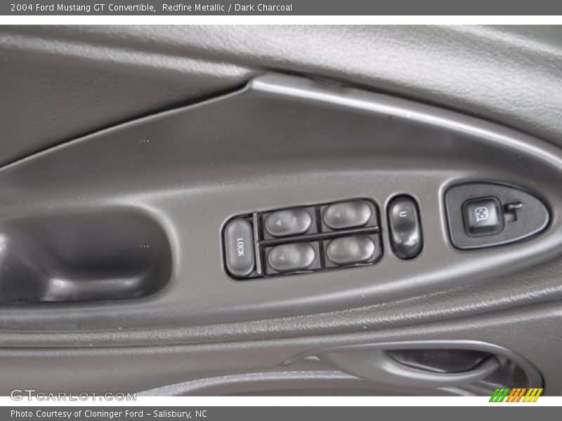 Controls of 2004 Mustang GT Convertible