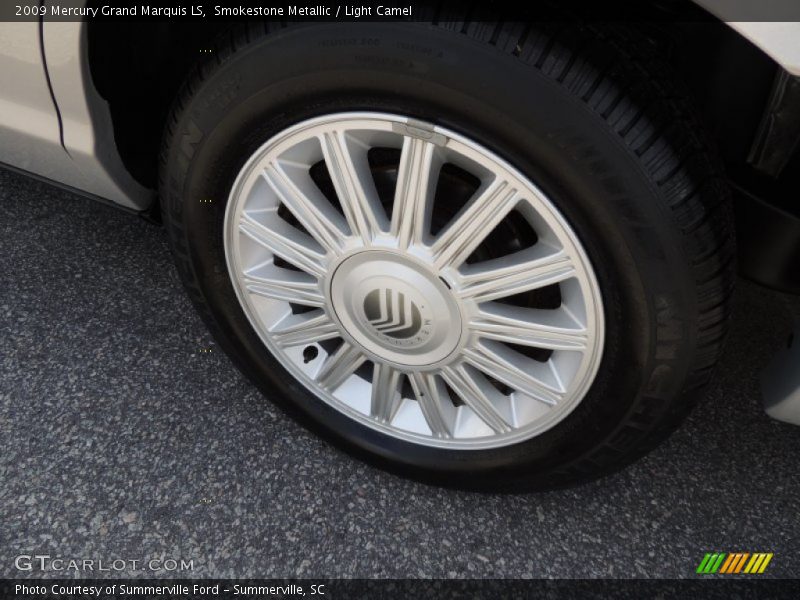 Smokestone Metallic / Light Camel 2009 Mercury Grand Marquis LS