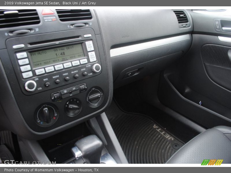 Black Uni / Art Grey 2009 Volkswagen Jetta SE Sedan