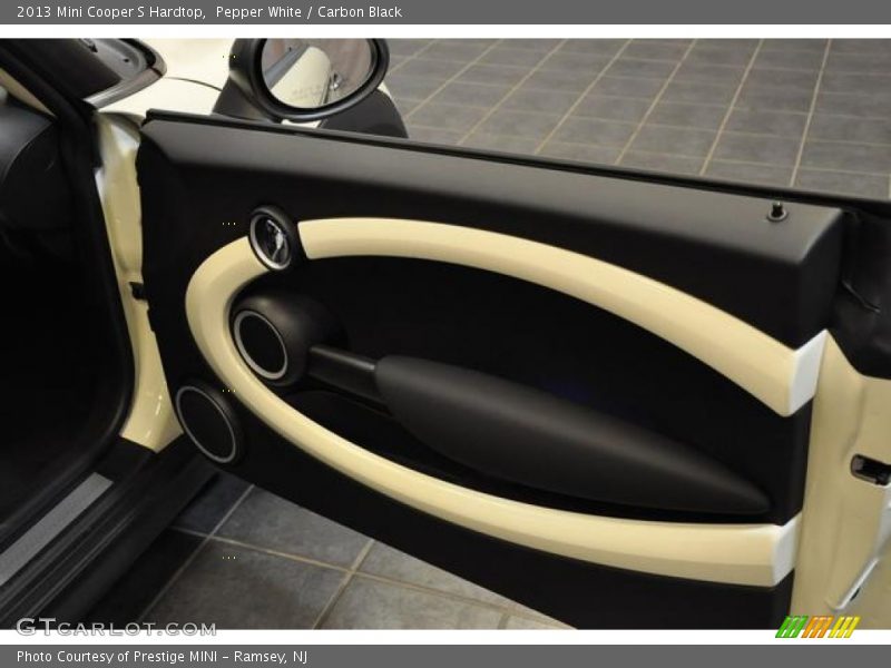 Pepper White / Carbon Black 2013 Mini Cooper S Hardtop