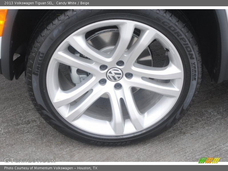 Candy White / Beige 2013 Volkswagen Tiguan SEL