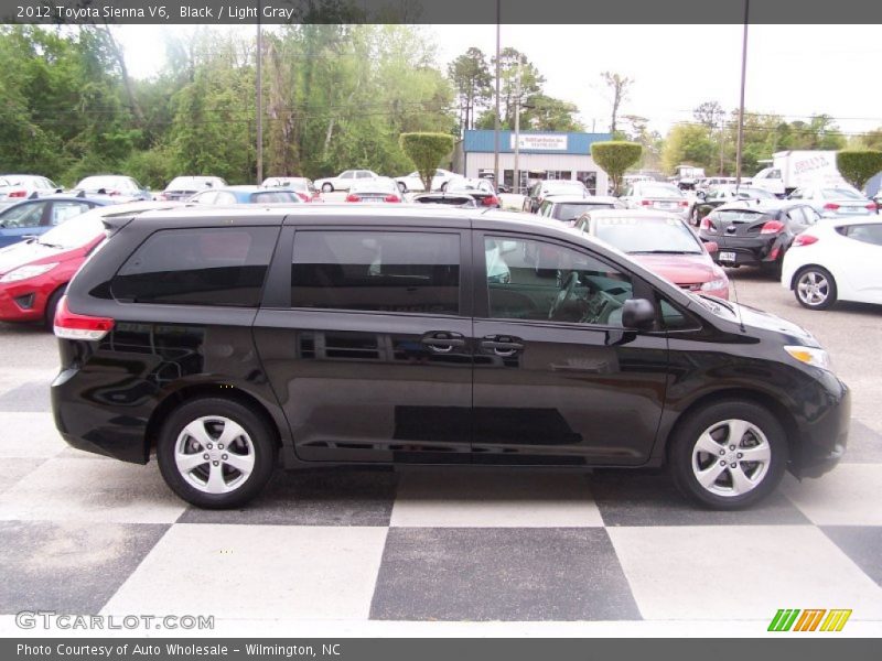 Black / Light Gray 2012 Toyota Sienna V6