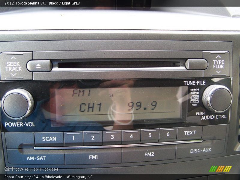 Black / Light Gray 2012 Toyota Sienna V6