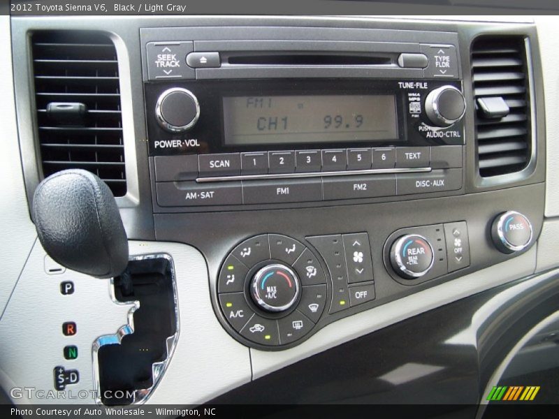 Black / Light Gray 2012 Toyota Sienna V6