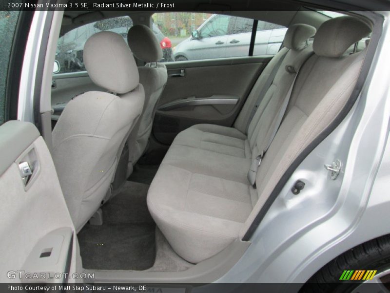 Radiant Silver Metallic / Frost 2007 Nissan Maxima 3.5 SE