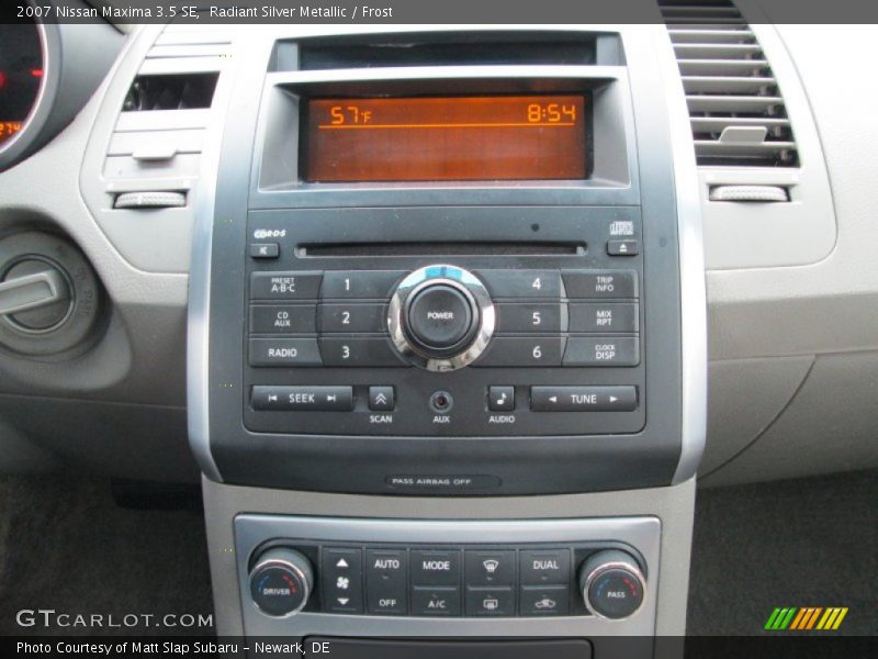 Radiant Silver Metallic / Frost 2007 Nissan Maxima 3.5 SE