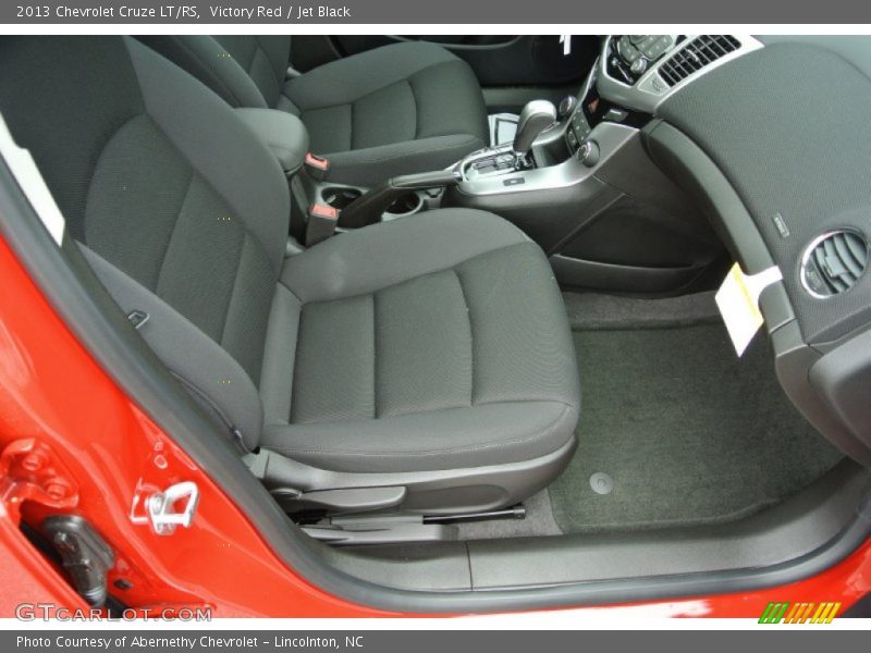 Victory Red / Jet Black 2013 Chevrolet Cruze LT/RS
