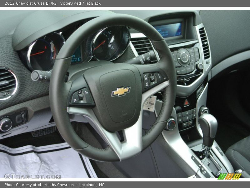 Victory Red / Jet Black 2013 Chevrolet Cruze LT/RS