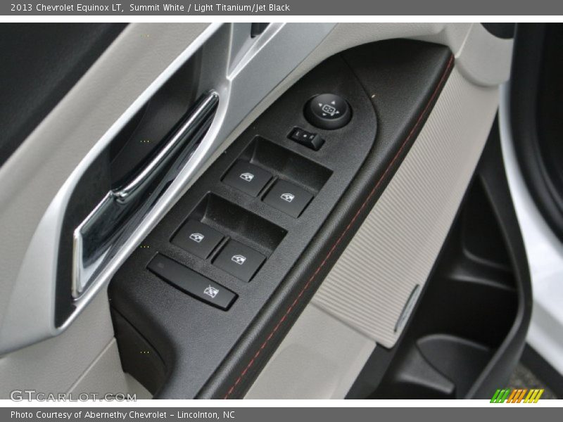 Summit White / Light Titanium/Jet Black 2013 Chevrolet Equinox LT