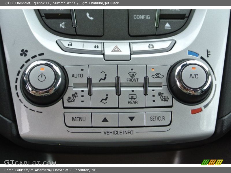 Summit White / Light Titanium/Jet Black 2013 Chevrolet Equinox LT