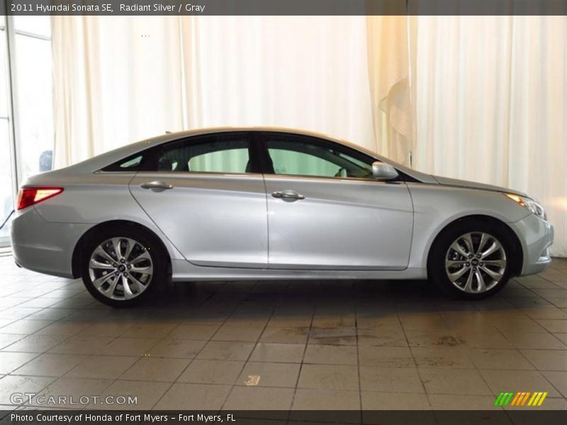 Radiant Silver / Gray 2011 Hyundai Sonata SE