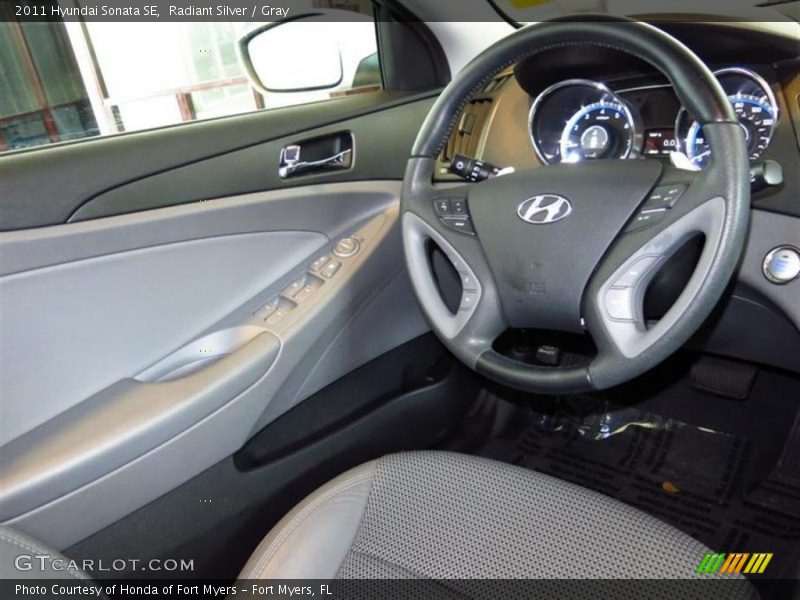 Radiant Silver / Gray 2011 Hyundai Sonata SE