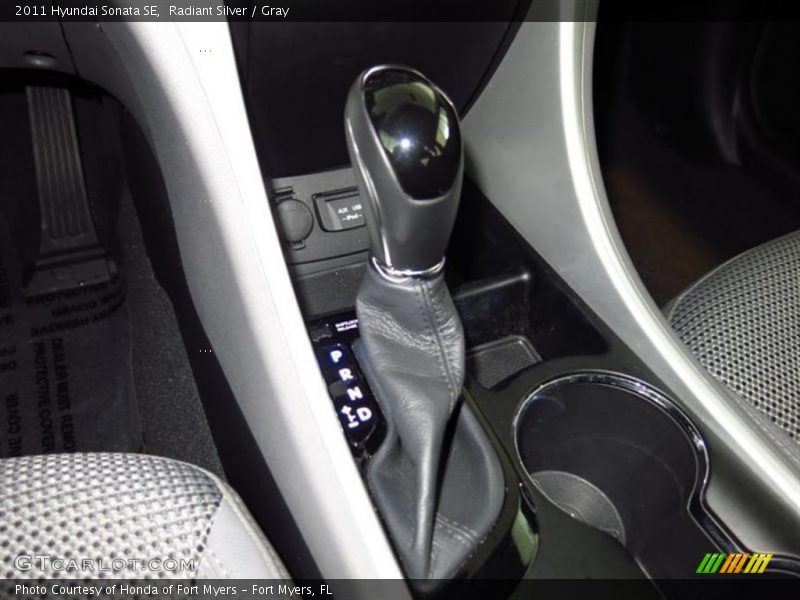 Radiant Silver / Gray 2011 Hyundai Sonata SE