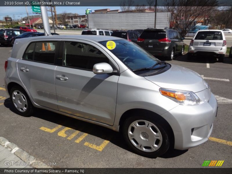 Silver Streak Mica / Charcoal 2010 Scion xD