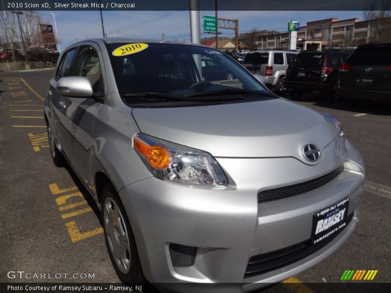 Silver Streak Mica / Charcoal 2010 Scion xD