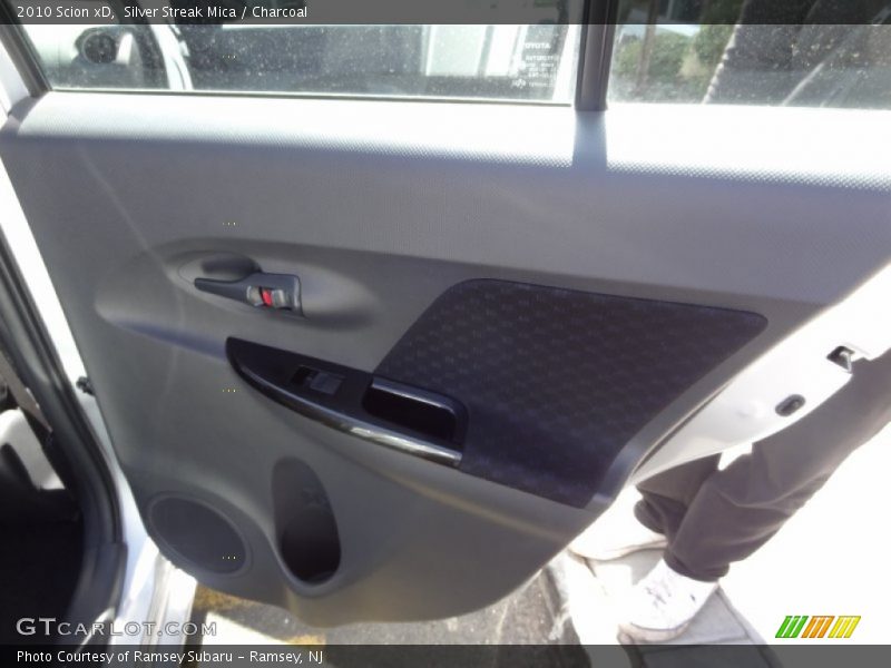Silver Streak Mica / Charcoal 2010 Scion xD
